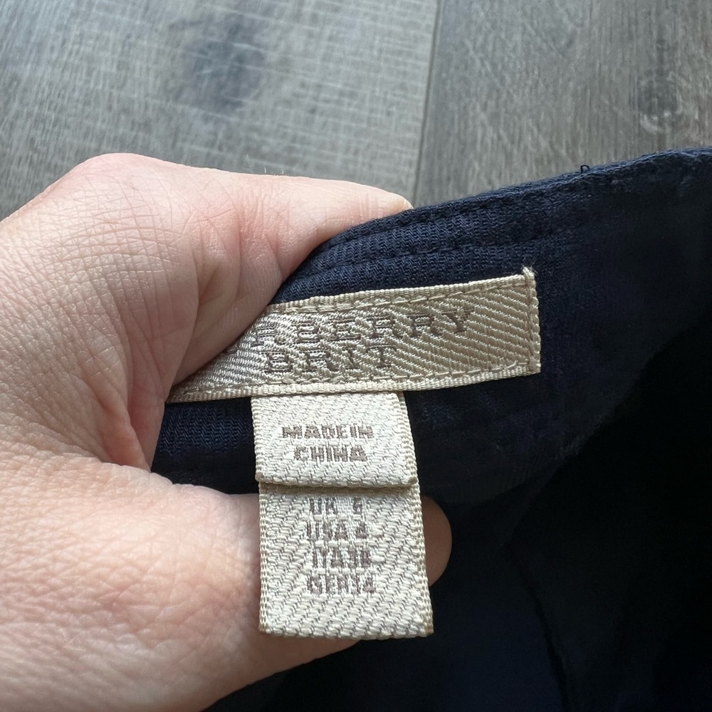 Burberry Brit Pleated Skirt in Navy Size 4 - Picture 4 of 8